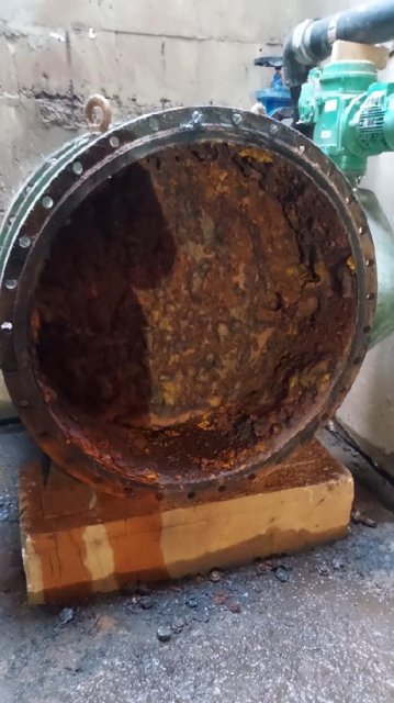 Kliknut�m zav�ete toto okno