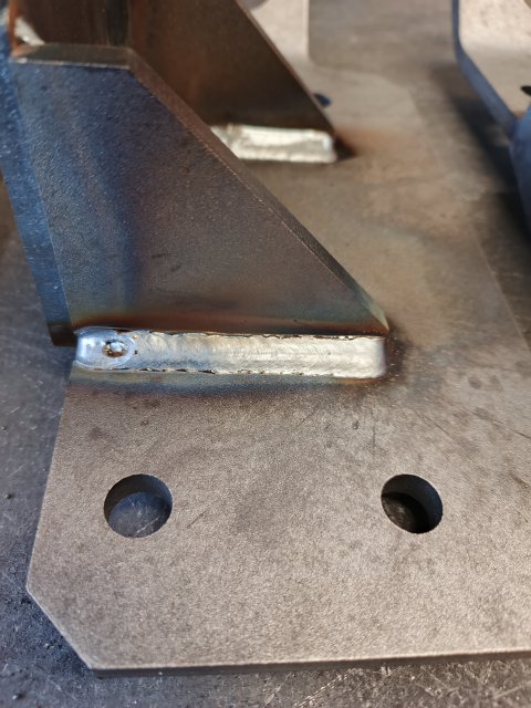 Kliknut�m zav�ete toto okno