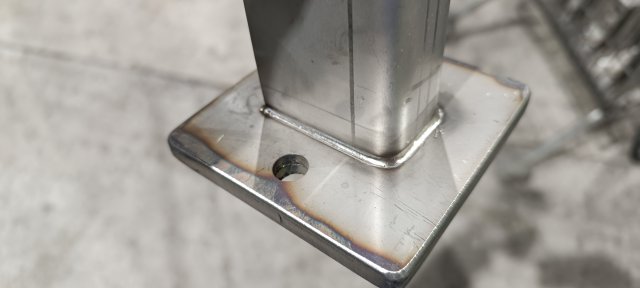 Kliknut�m zav�ete toto okno