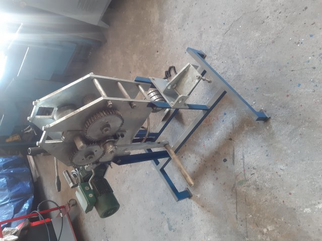 Kliknut�m zav�ete toto okno