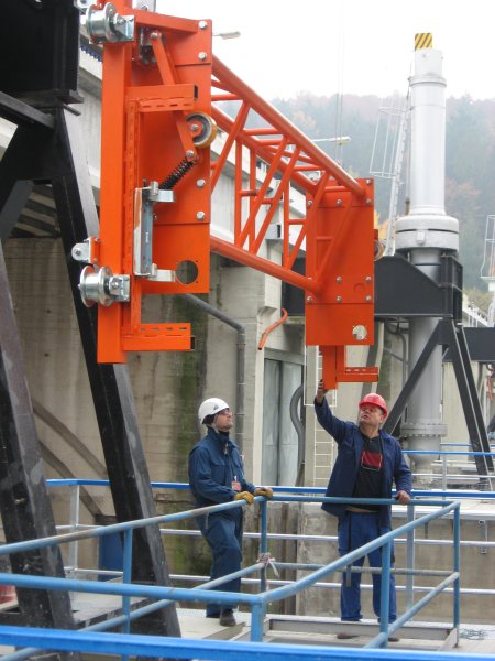 Kliknut�m zav�ete toto okno