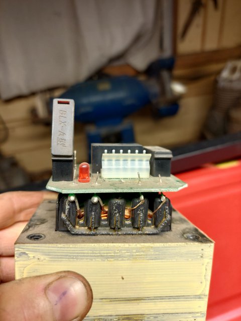 Kliknut�m zav�ete toto okno